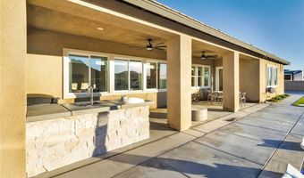 17066 Takipi Rd, Apple Valley, CA 92307