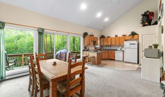8 Panaway Dr, Campton, NH 03223