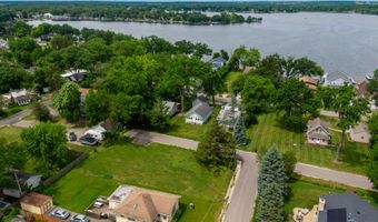 25063 W 3rd St, Antioch, IL 60002