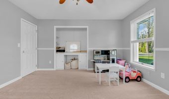 65 Serpentine Dr, Bayville, NJ 08721