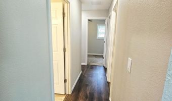 861 Oak Crst, Baxter Springs, KS 66713