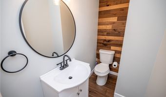 1768 Celeste Cir, Austintown, OH 44511