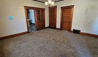 1136 Kearney St, Atchison, KS 66002
