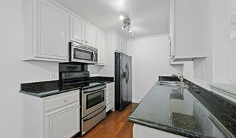 9939 Erma Rd 101, San Diego, CA 92131