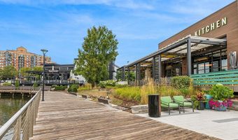 17051 Gathering St, Boyds, MD 20841