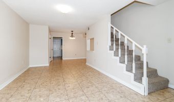 827 E Boyd Dr #C, Baton Rouge, LA 70808