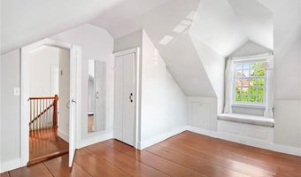 42 Second St, Newport, RI 02840