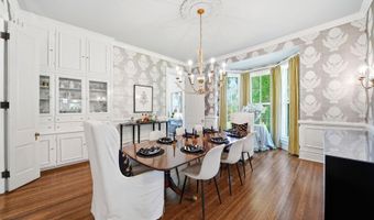 11005 Park Rd, Anchorage, KY 40223