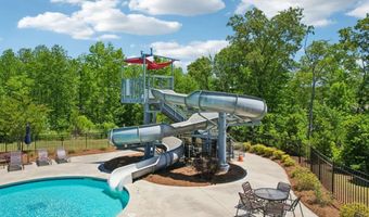 377 Station Overlook Dr, Auburn, GA 30011