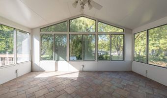 205 Westview Dr, Alma, MI 48801