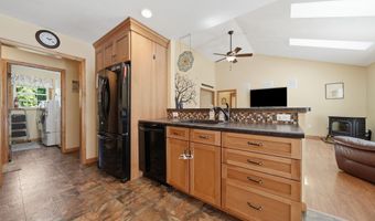 20 Hutchinson Hill Rd, Brookline, NH 03033