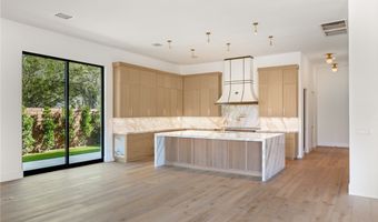 24 Soaring Bird Ct, Las Vegas, NV 89135