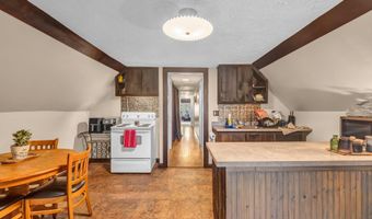 21 Laurel Ave, Auburn, ME 04210