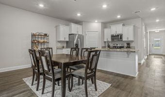 5529 Overland Dr, Biloxi, MS 39532