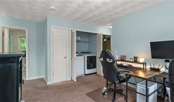 28 Narragansett Rd, Cumberland, RI 02864