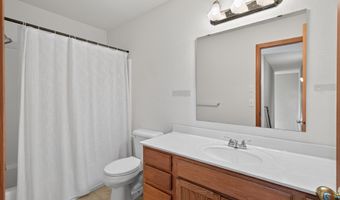 6464 64th St NE, Albertville, MN 55301