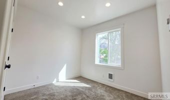 359 Challis Ave, Arco, ID 83213