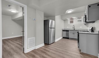3800 GREENMOUNT Ave 4, Baltimore, MD 21218