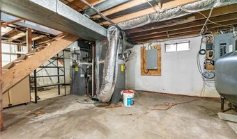 11 Paris Irons Rd, Glocester, RI 02857
