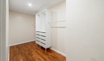 6 El Toro Dr, Bristol, CT 06010