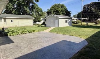 1107 4Th Ave, Ackley, IA 50601