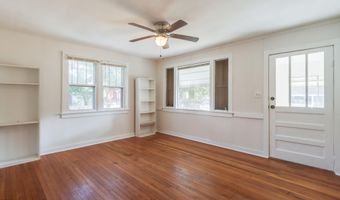 1054 Columbus St, Biloxi, MS 39530