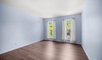 750 Majestic Dr, Algonquin, IL 60102