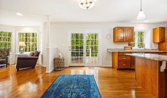 1274 Cheshire St, Cheshire, CT 06410