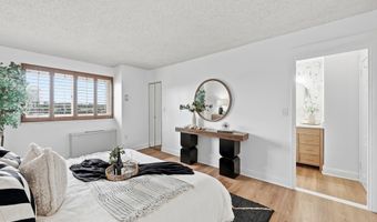 1225 MARTHA CUSTIS Dr 717, Alexandria, VA 22302