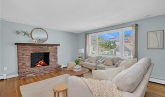 6 Acre Ave, Barrington, RI 02806