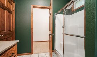 214 Hillside Dr, Baldwin City, KS 66006