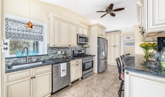 2 Canal St, Alloway, NJ 07422