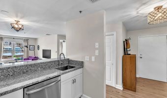 49 Rose St APT 109, Branford, CT 06405