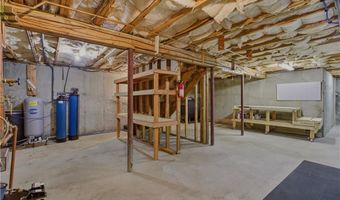 431 Sampan Ave, Jamestown, RI 02835