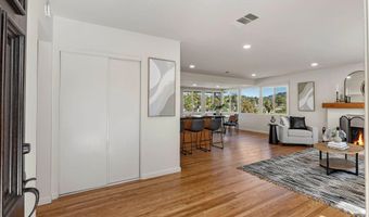 8530 Rockledge Rd, La Mesa, CA 91941