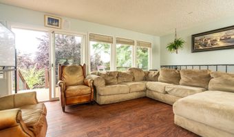1214 Ransom Ave, Brookings, OR 97415