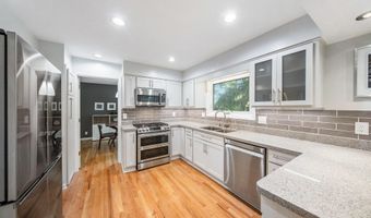 2375 Dundee Dr, Ann Arbor, MI 48103