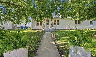 208 4th St, Anchor, IL 61720