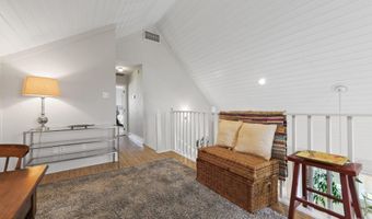 424 Riverview Dr, Bay St. Louis, MS 39520
