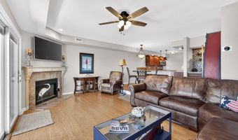 401 Bay Shore Dr 17B, Barnegat, NJ 08005