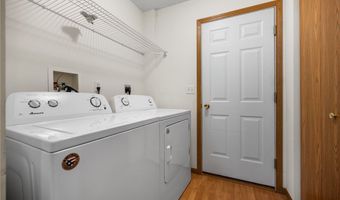 232 Bayview Dr, Cortland, OH 44410