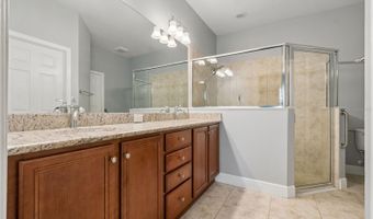 322 MYSTIC FALLS Dr, Apollo Beach, FL 33572