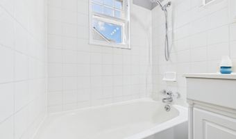 711 E 32nd St, Anderson, IN 46016