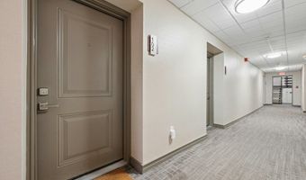 995 Massachusetts Ave 102, Arlington, MA 02476