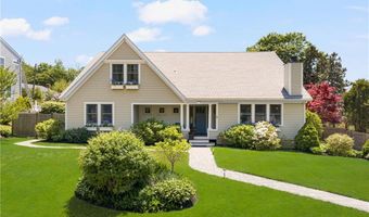 5 Maloney Ln, Middletown, RI 02842