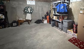 36 Kathryn Ln, Bangor, ME 04401