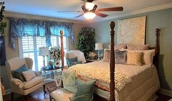 2135 MEMORIAL Dr, Alexandria, LA 71301