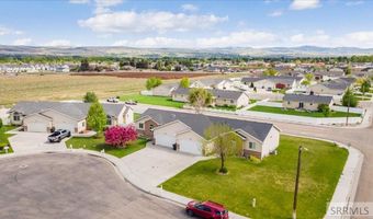 967 Clara Ct, Ammon, ID 83406