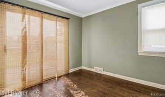 9269 Hubert Ave, Allen Park, MI 48101