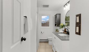 9 Reservoir Rd, Altamont, NY 12009